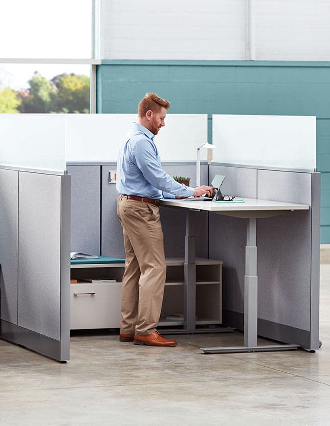 Cubicle with Height Adjustable Desks